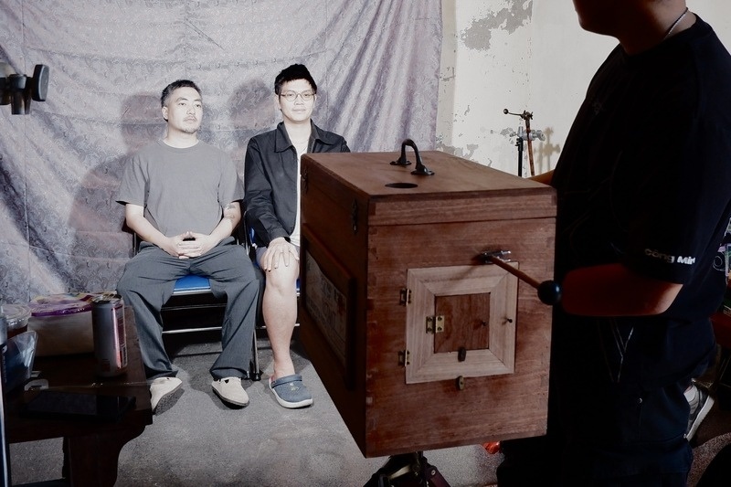 ຜູ້ເຂົ້າຮ່ວມນັ່ງຢູ່ໃນທ່າຍິງແລະຮັກສາທ່າທີ່ຫມັ້ນຄົງ. ພາບ: ມາຍເຟືອງ