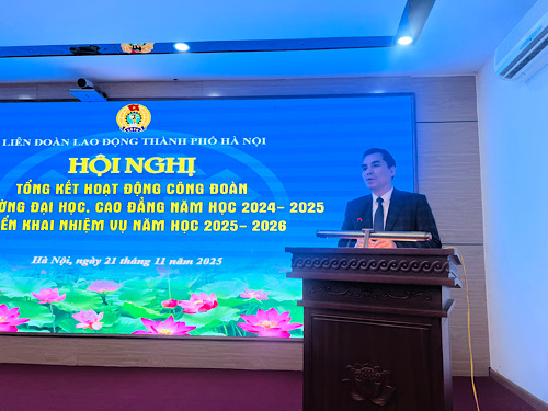 Pho Chu tich Thuong truc LDLD Thanh pho Ha Noi Le Dinh Hung phat bieu tai Hoi nghi. Anh: Pham Diep