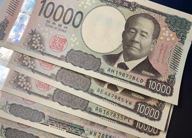 The Yen continues to weaken, forcing Tokyo to raise the warning and leave open the possibility of intervention as soon as the market breaks above the stable threshold. Photo: Phuong Anh