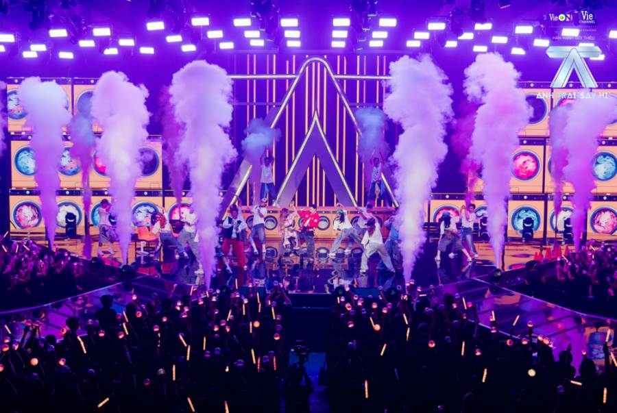 Khan gia Viet van cuong nhiet voi nhung chuong trinh am nhac, concert chat luong trong nuoc. Anh: Nha san xuat