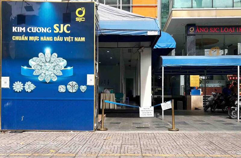 SJC Company announced that it will stop accepting customers trading in gold rings. Photo: Ha May