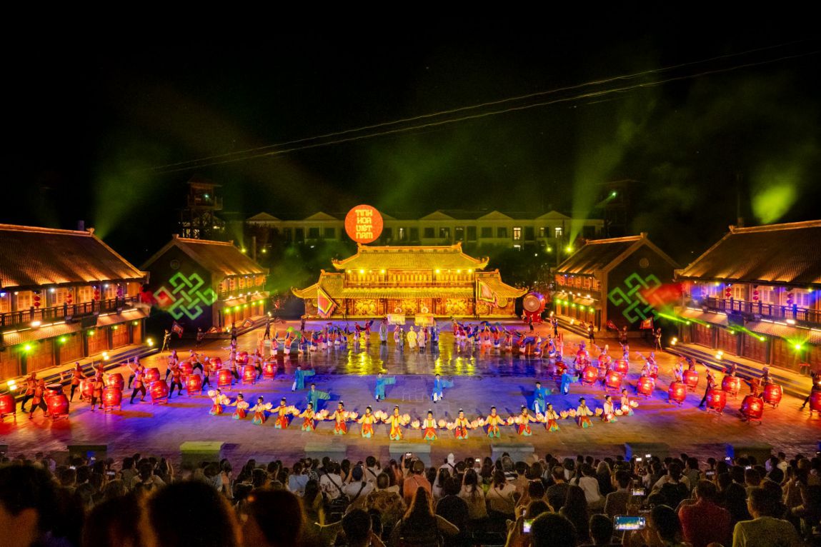 Cac show thuc canh duoc bieu dien tai Khu du lich Vinpearl. Anh: Vingroup