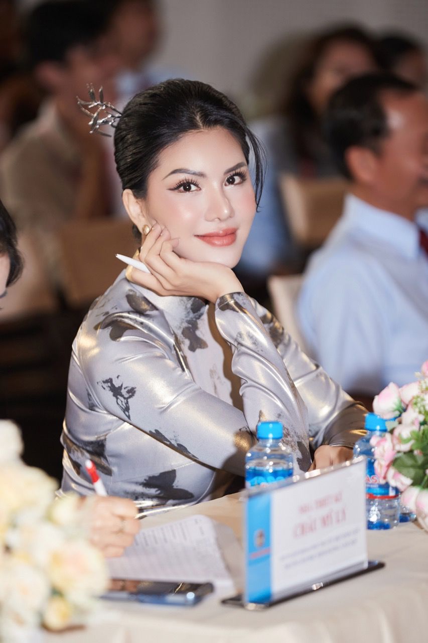 Co ky vong Hoa khoi va Nam vuong tuong lai se la nhung guong mat co the truyen cam hung ve ca phong cach song lan thanh tich hoc tap cho cong dong sinh vien. Duoc phat dong tu thang 10.2025, cuoc thi thu hut hon 100 thi sinh, mang den khong khi soi noi va giau nang luong.  