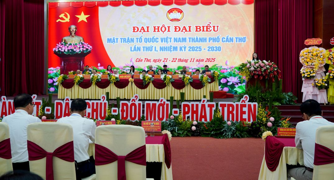 Doan Chu tich Dai hoi dai bieu MTTQ Viet Nam TP Can Tho lan thu I, nhiem ky 2025 - 2030. Anh: Phuong Anh