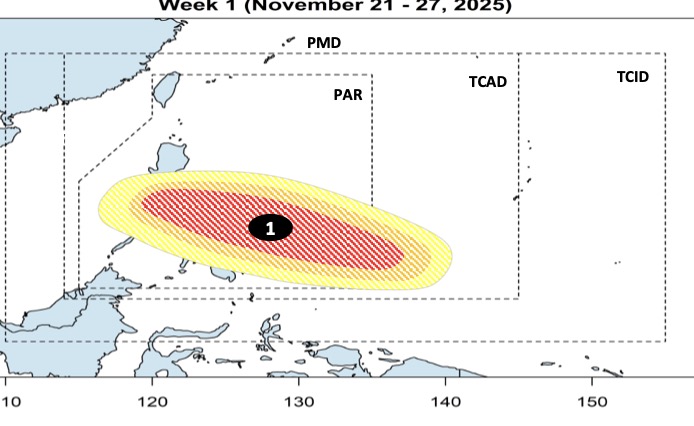 The low pressure near the Philippines is forecast to strengthen into a storm and enter the East Sea. Photo: PAGASA