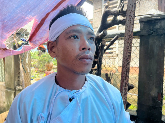 Anh Tri bang hoang truoc mat mat, dau thuong do mua lu gay ra. Anh: Hoai Luan 