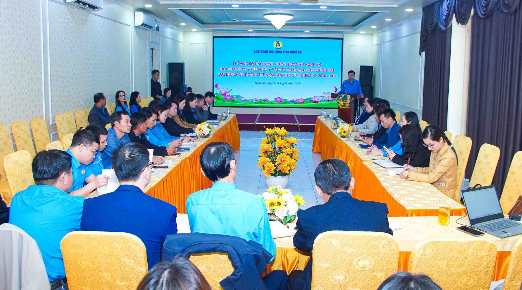 Quang canh chuong trinh. Anh: Duy Chuong