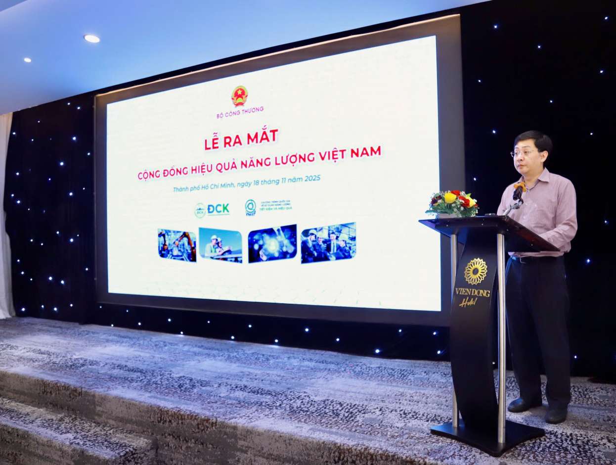 Ong Dang Hai Dung - Pho Cuc truong Cuc Doi moi sang tao, Chuyen doi xanh va Khuyen cong, Bo Cong Thuong phat bieu khai mac tai buoi le. Anh: Ban to chuc