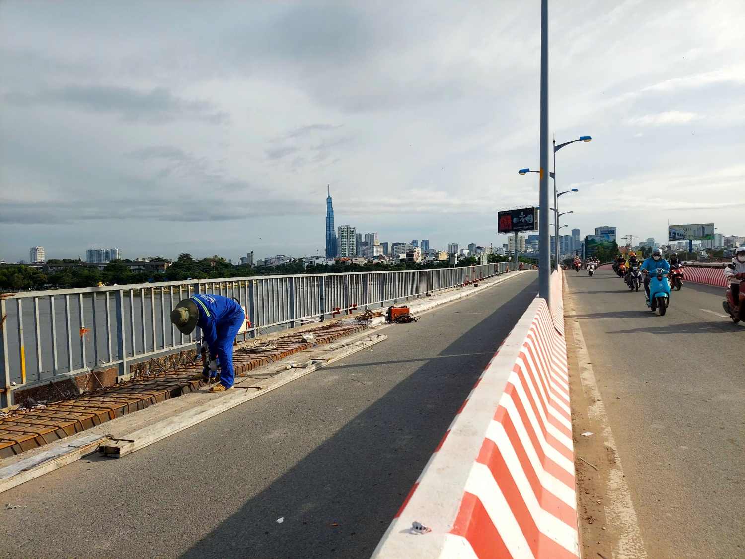 Hoan thien le bo hanh cau Binh Trieu 1.  Anh: Minh Quan