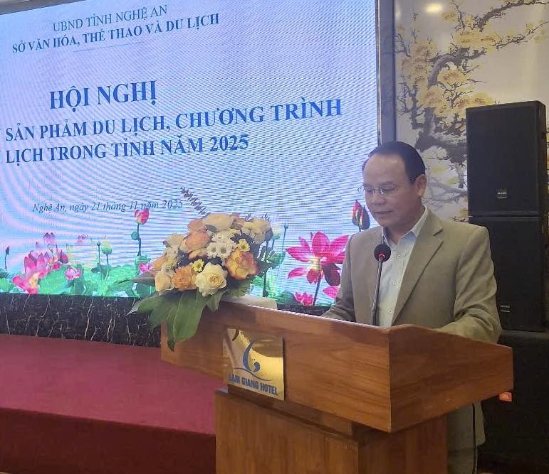 Ong Tran Xuan Cuong – Pho Giam doc So Van hoa, The thao va Du lich Nghe An phat bieu tai hoi nghi. Anh: Ngoc Anh