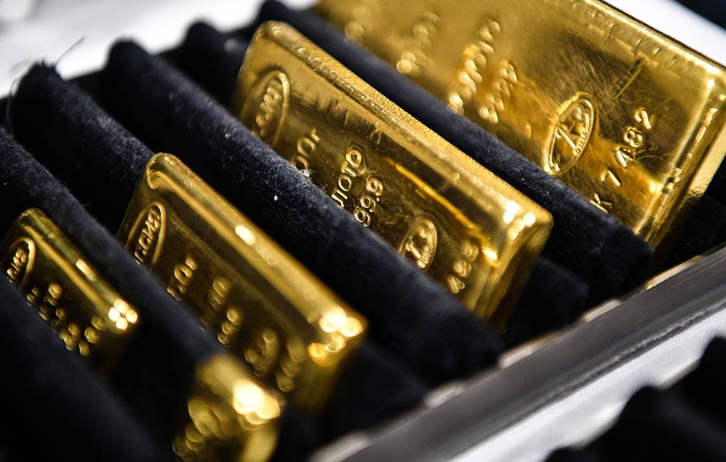 Russia sells gold reserves amid world gold prices trading around $4,050/ounce. Photo: TASS