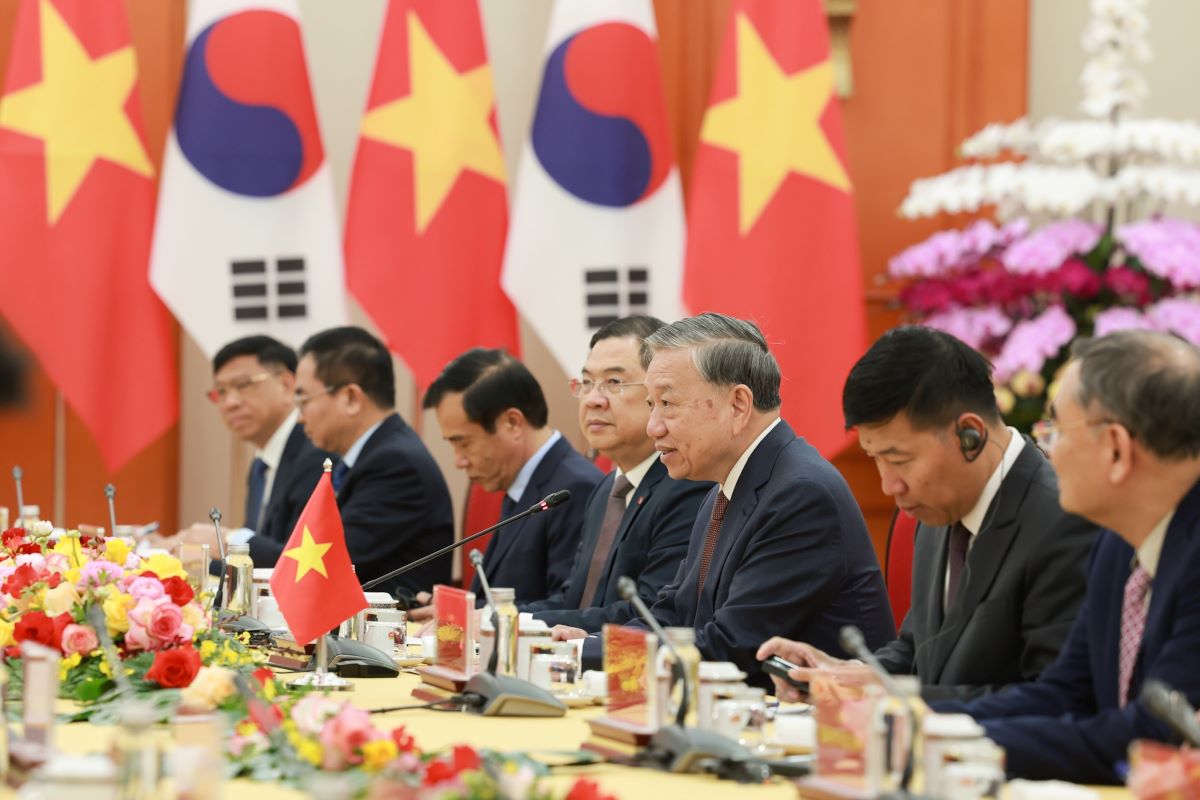 Tong Bi thu To Lam phat bieu tai buoi tiep Chu tich Quoc hoi Han Quoc Woo Won Shik. Anh: Hai Nguyen