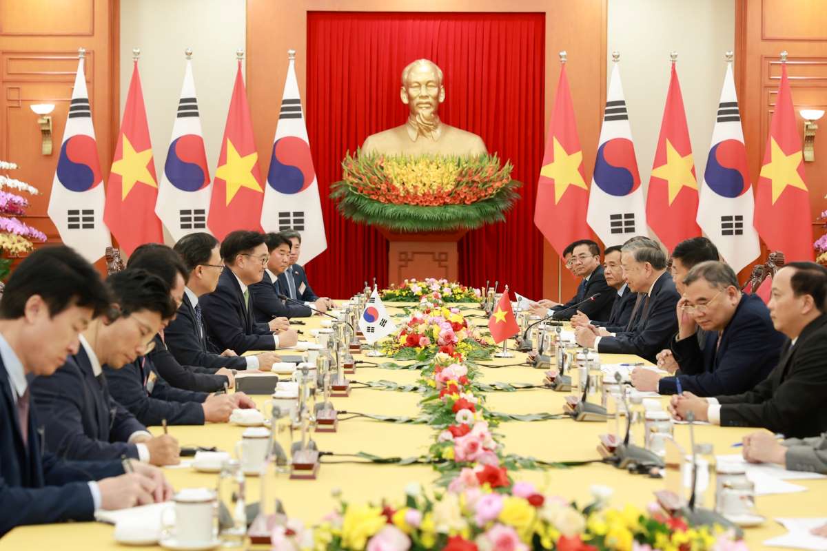General Secretary To Lam met with Speaker of the National Assembly Woo Won Shik. Photo: Hai Nguyen
