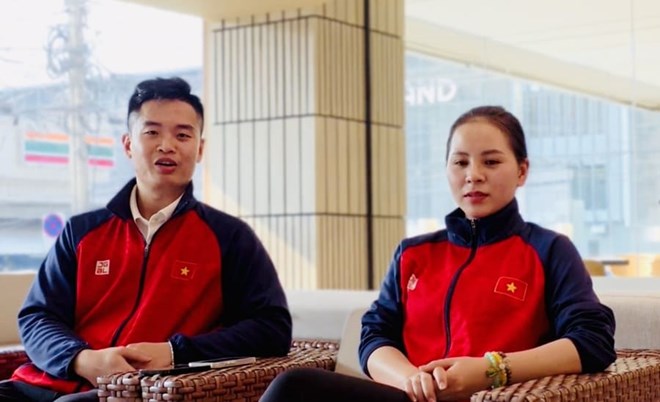 2人の射撃選手、チン・トゥ・ビンとファム・クアン・ホイは、第33回SEAゲームズに備えて韓国で訓練を受けた。写真：Hoai Viet