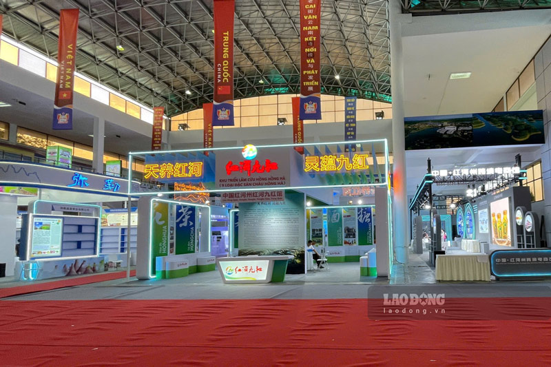 Khong chi hang nong san, Trung Quoc con dem den hoi cho cac san pham cong nghe. Anh: Dinh Dai