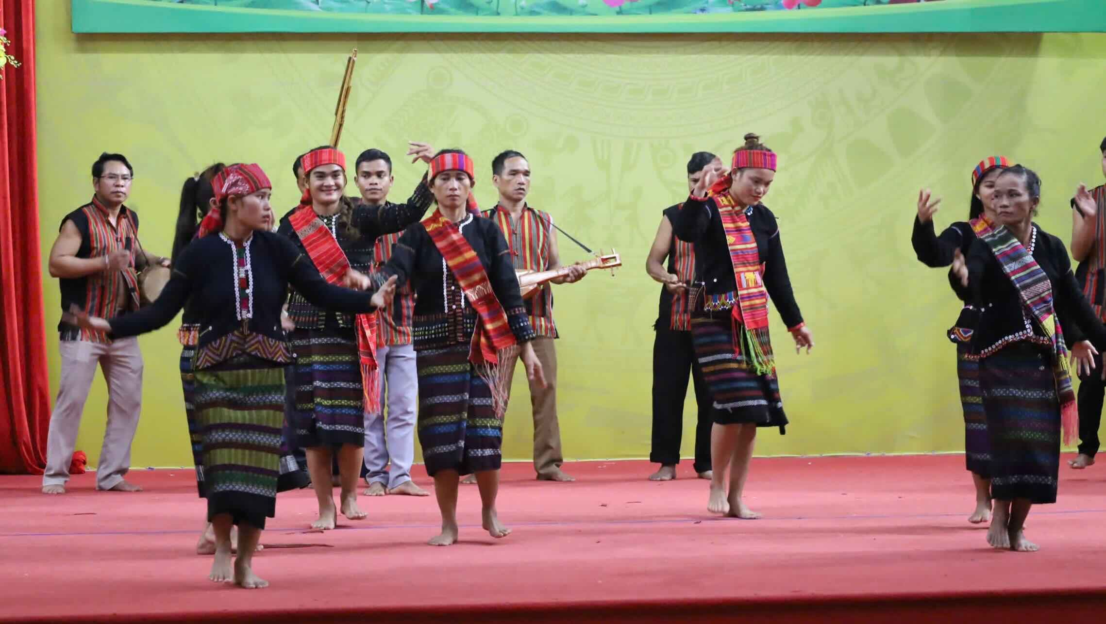 Quang Tri seeks solutions to preserve the ethnic identity of the Quoc ethnic group in current life. Photo: Xuan Thao