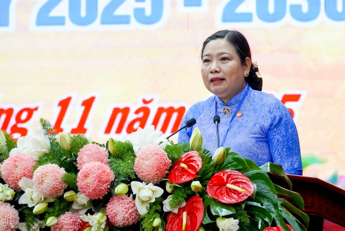 La Sra. Ho Thi Cam Dao miembro de la Union Presidenta del Comite Central del Frente de la Patria de Vietnam Vicesecretaria del Comite del Partido de la Ciudad de Can Tho ocupa el cargo de Presidenta del Comite del Frente de la Patria de la Ciudad de Can Tho para el mandato 2025 - 2030. Foto: Phuong Anh