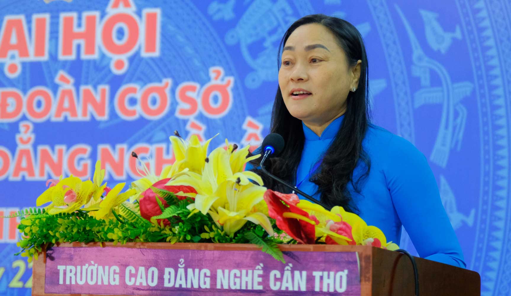 Ba Nguyen Thi Thanh Hien – Uy vien Ban thuong vu Lien doan Lao dong TP Can Tho, Pho Truong ban Cong tac Cong doan thanh pho - phat bieu. Anh: My Ly