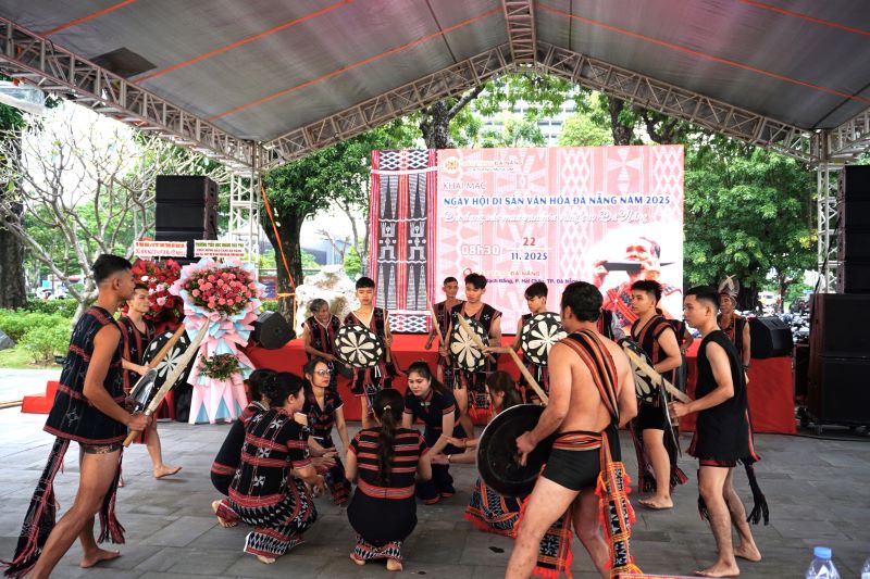 Mua Cong chieng Ca Dong. Anh: Tran Thi