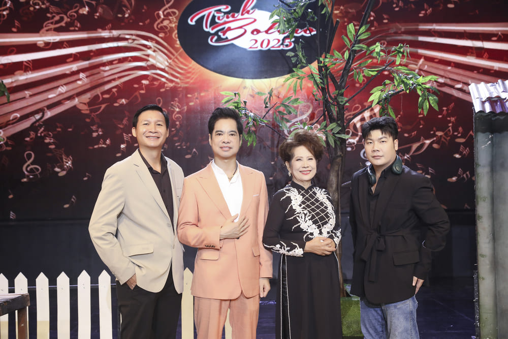 Ban giam khao danh nhieu loi khen ngoi va ca nhung gop y thang than doi voi tiet muc du thi cua MC Quoc Tri. Anh: Nhan vat cung cap 