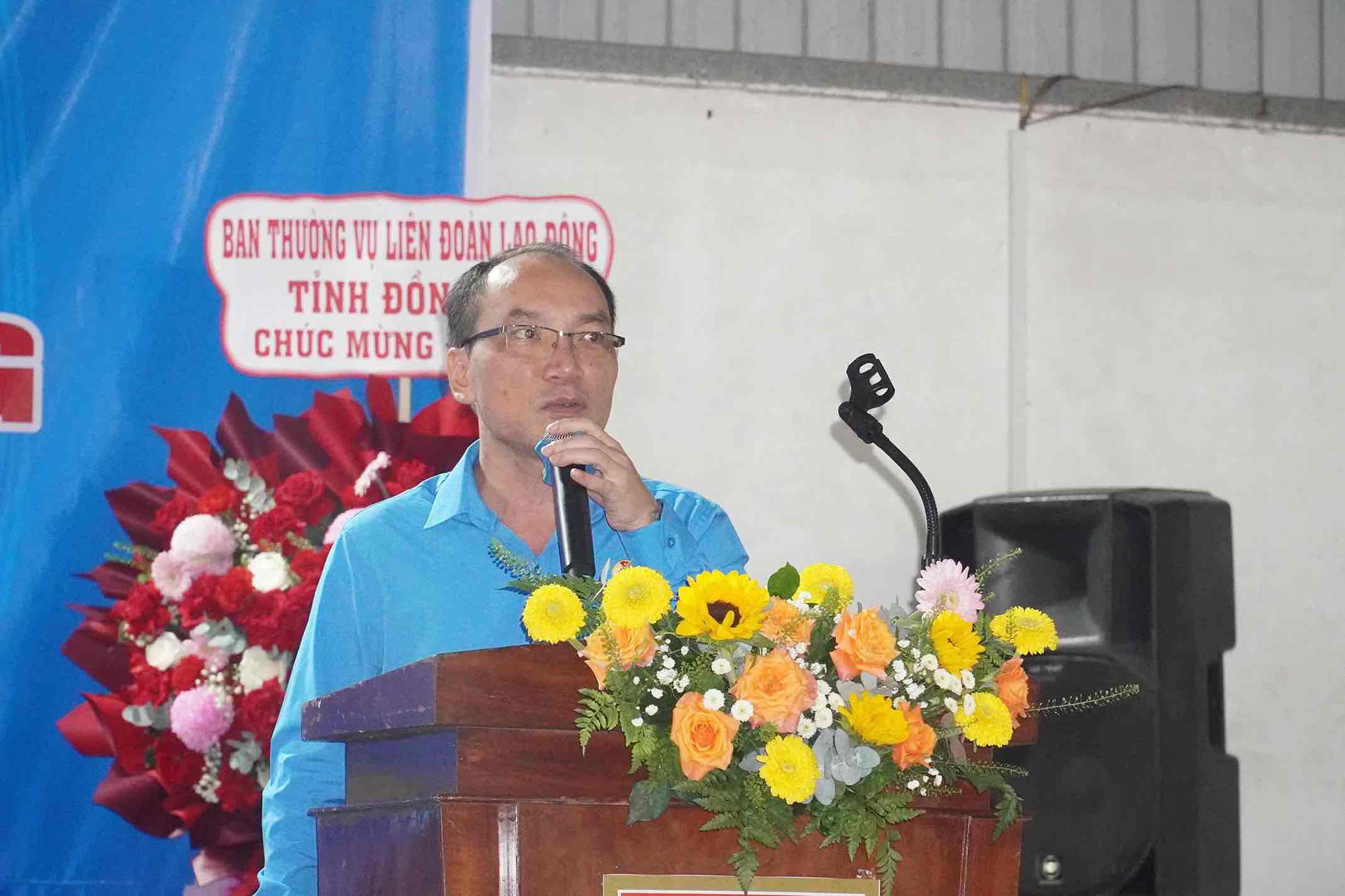 Ong Nguyen Duc Thang – Pho Chu tich LDLD tinh Dong Nai, Truong Ban Cong doan cac Khu cong nghiep phat bieu chi dao tai Dai hoi. Anh: HAC
