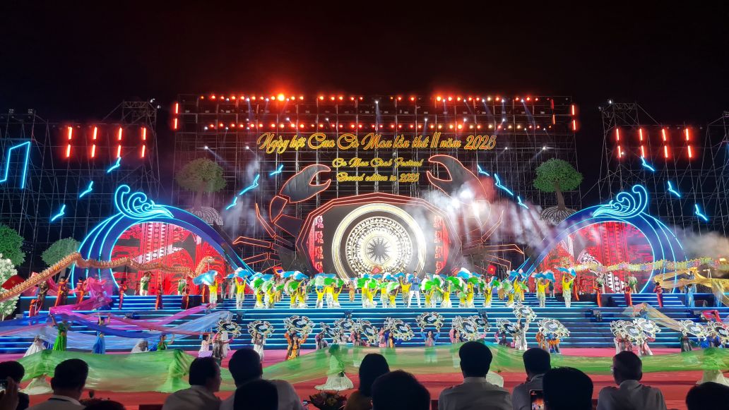 2025년 제2회 까마우 게 축제는 성공적인 것으로 여겨집니다. 사진: 낫 호