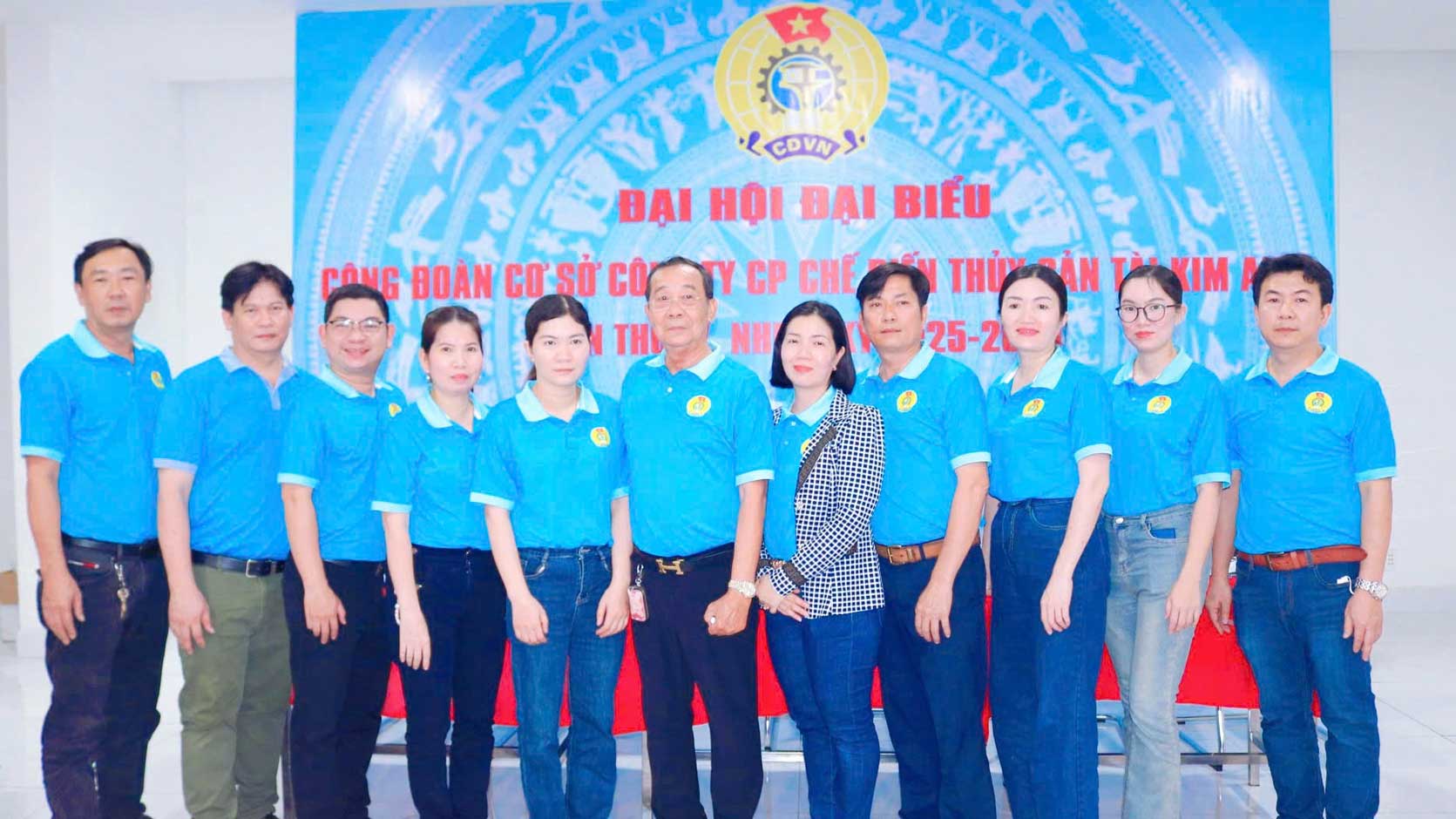 Ban Chap hanh CDCS khoa moi ra mat. Anh: LDLD TP Can Tho