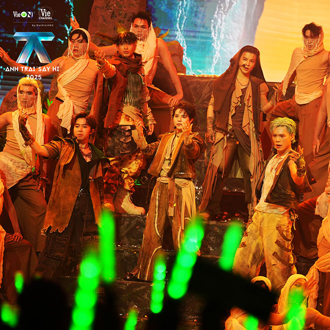 Doi cua Vu Cat Tuong chinh phuc khan gia truong quay voi tiet muc “Truc giac“. Anh: Nha san xuat