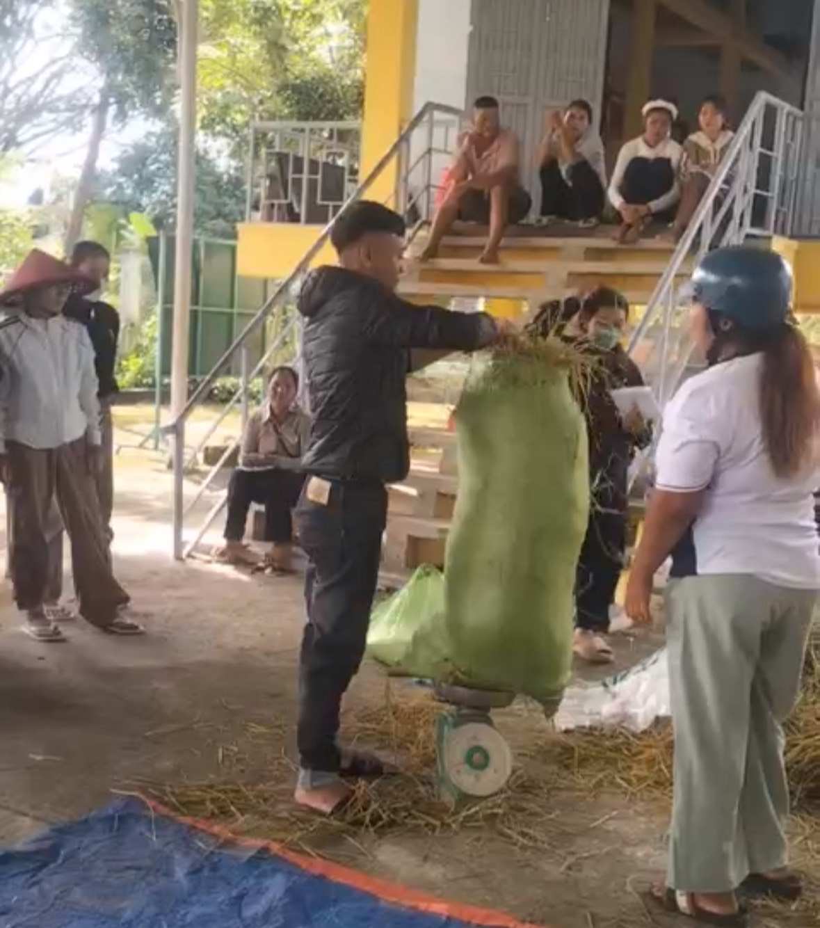 Cac lop day nghe duoc trien khai ngay o co so de ba con de tham gia. Anh: Bao Lam