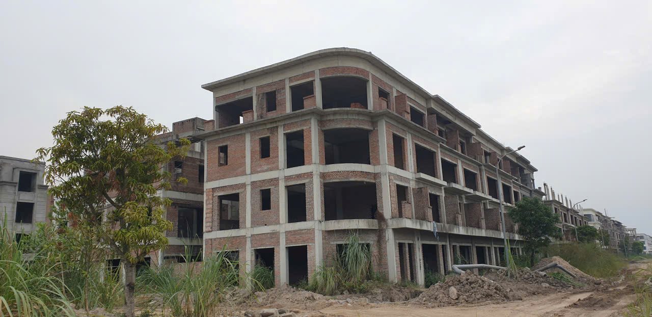 Nha xay do dang o Khu do thi Khu do thi Tropical City FLC Ha Long. Anh: Nguyen Hung