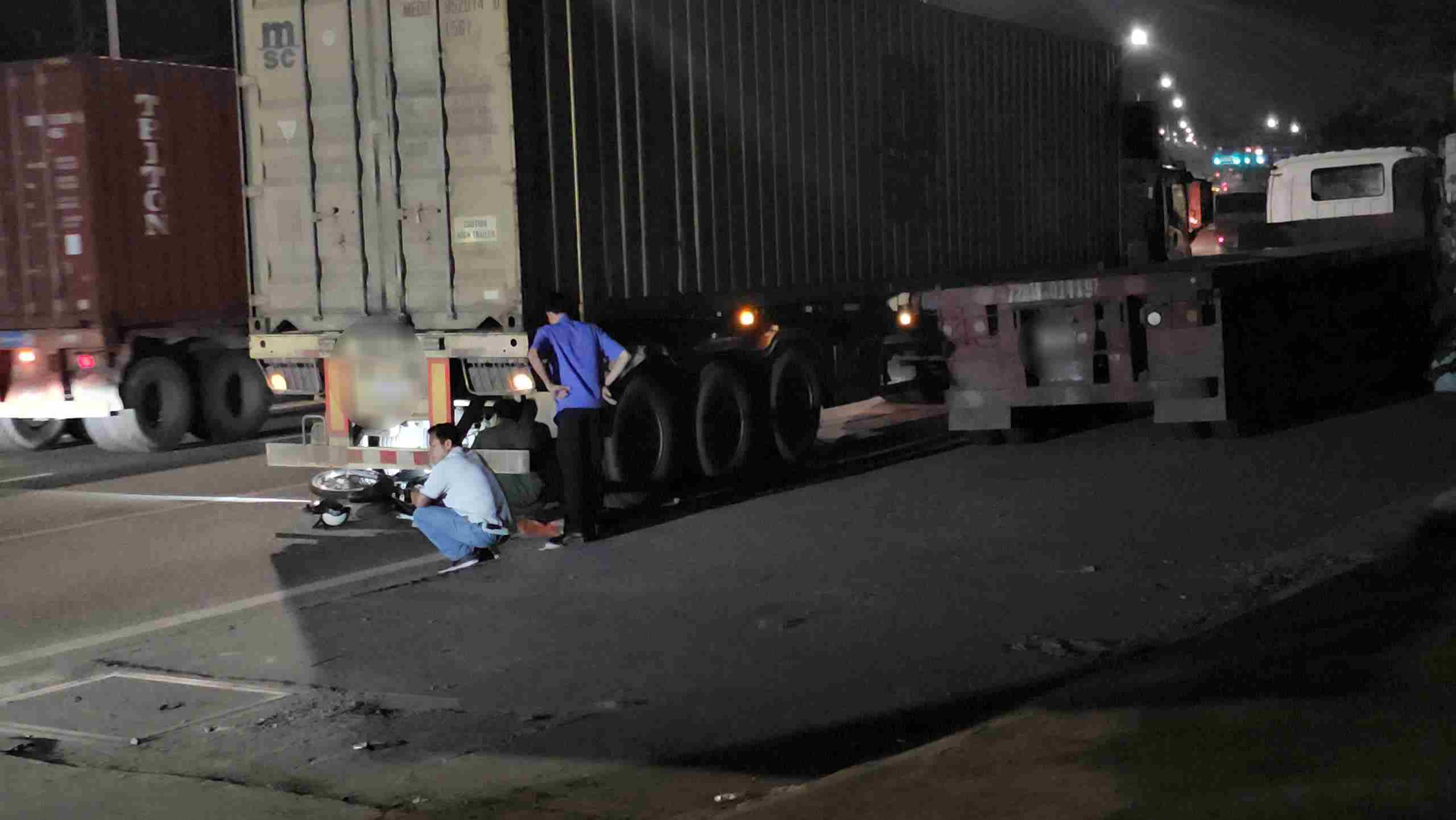 Hien truong vu tai nan. Anh: Dinh Trong