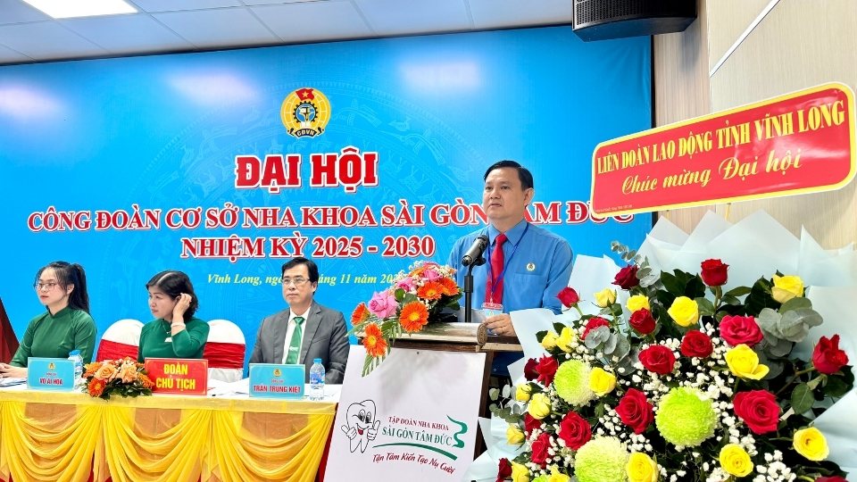 Ong Nguyen Phuc Linh - Chu tich LDLD tinh Vinh Long phat bieu chi dao Dai hoi. Anh: Hoang Loc