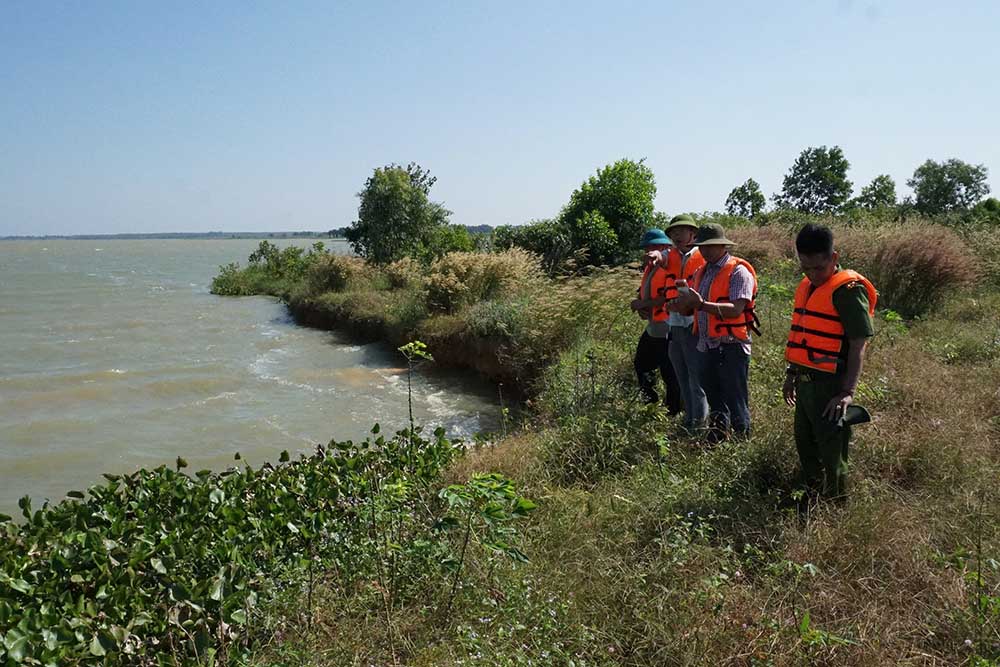 The area of Dau Tieng Lake in Minh Thanh Commune, where the landslide occurred, has no illegal sand mining activities. Photo: Tran Trung