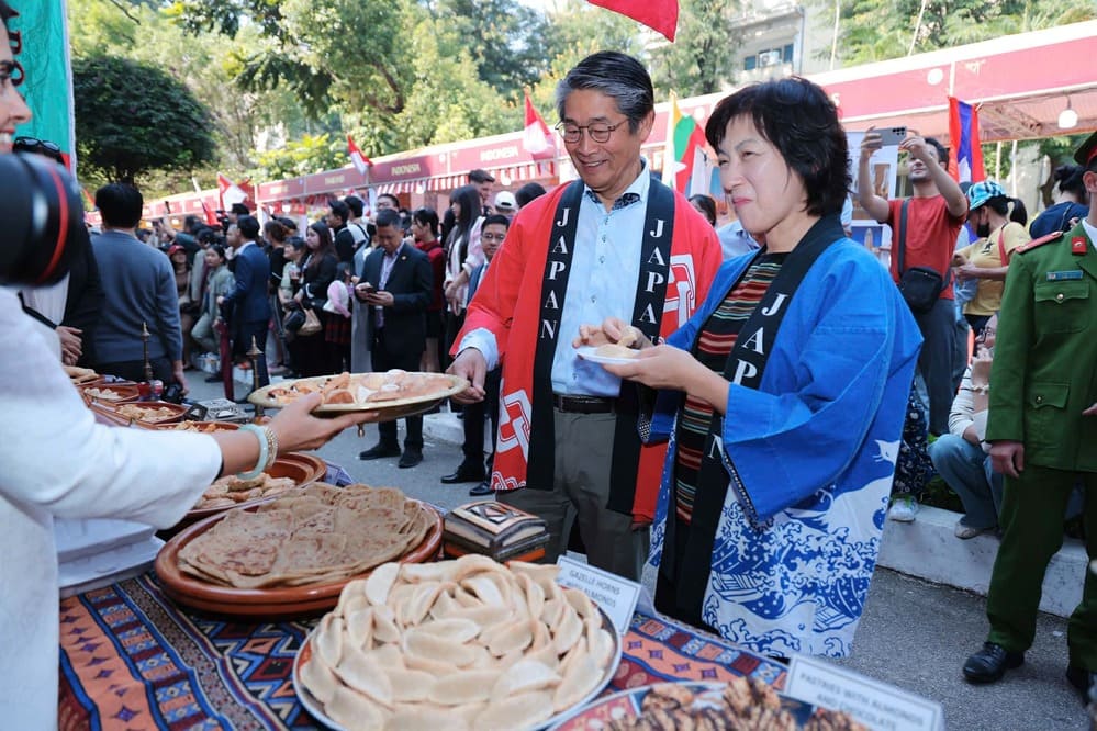 The 2025 International Food Culture Festival attracts many foreign tourists to attend. Photo: Organizing Committee