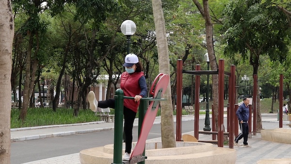 People delay morning exercise to adapt to cold weather