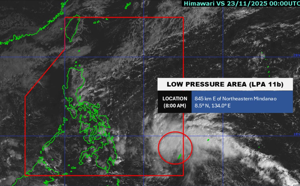 Updated location of newly formed low pressure near the East Sea is likely to develop into a tropical depression in the next 24 hours. This could be the spearhead of storm No. 15. Photo: PAGASA