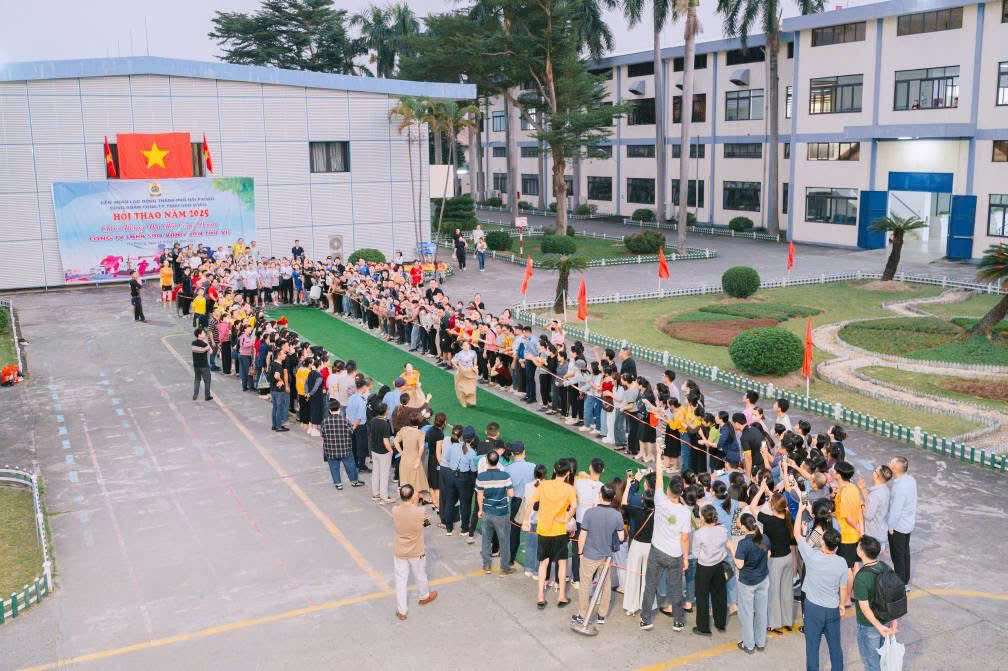 Nguoi lao dong tranh tai voi tinh than quyet thang trong Hoi thao 2025. Anh: Cong ty TNHH Sao Vang