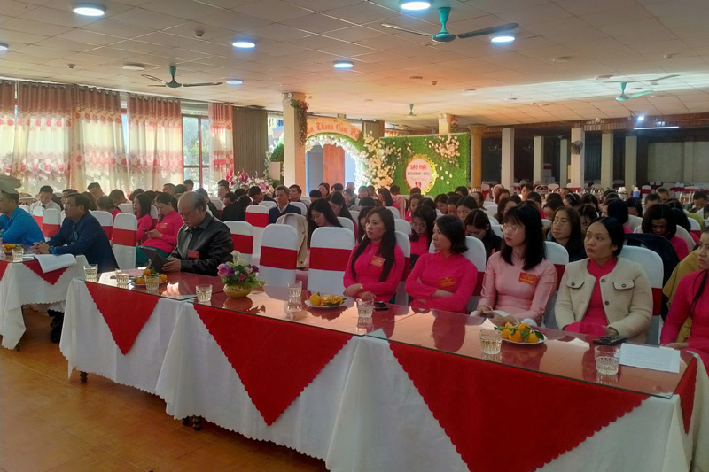 Doan vien, nguoi lao dong tham du dai hoi. Anh: Dinh Dai