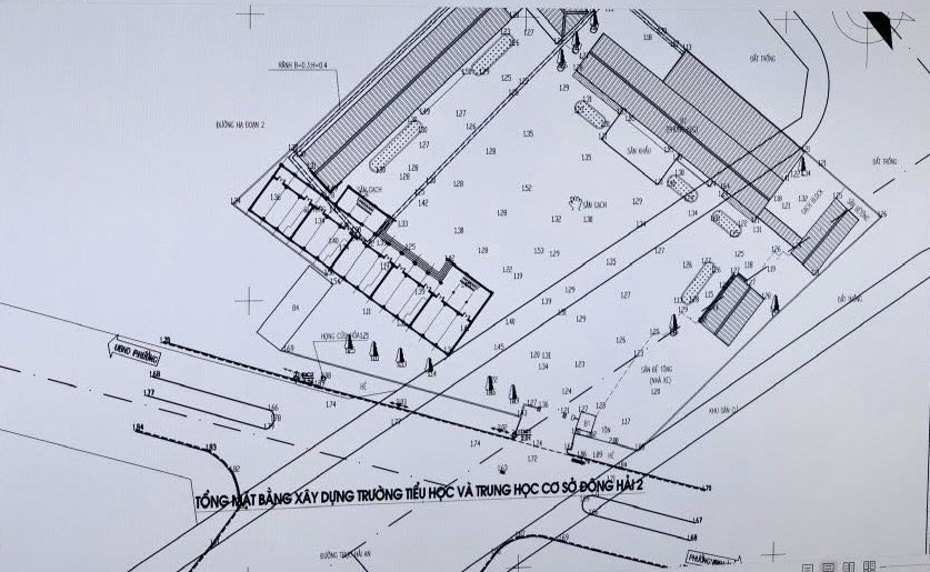 The remaining construction is on an area of 3,000 m2 in Dong Hai Upstream, Hai Phong. Photo: Phuong Dong Hai