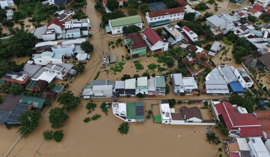 Mua lu gay thiet hai nang ne cho nguoi dan tai cac tinh mien Trung. (Anh: VGP) 