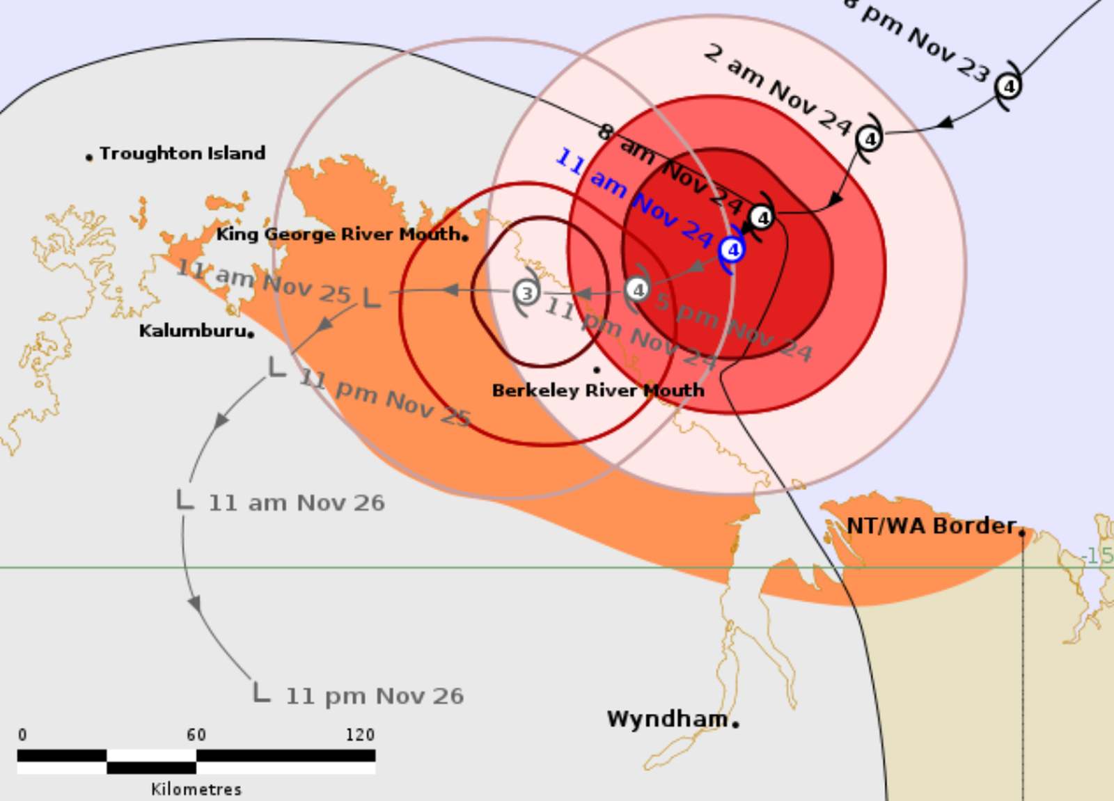 Du bao bao Fina manh len khung khiep truoc khi do bo dat lien. Anh: JWTC