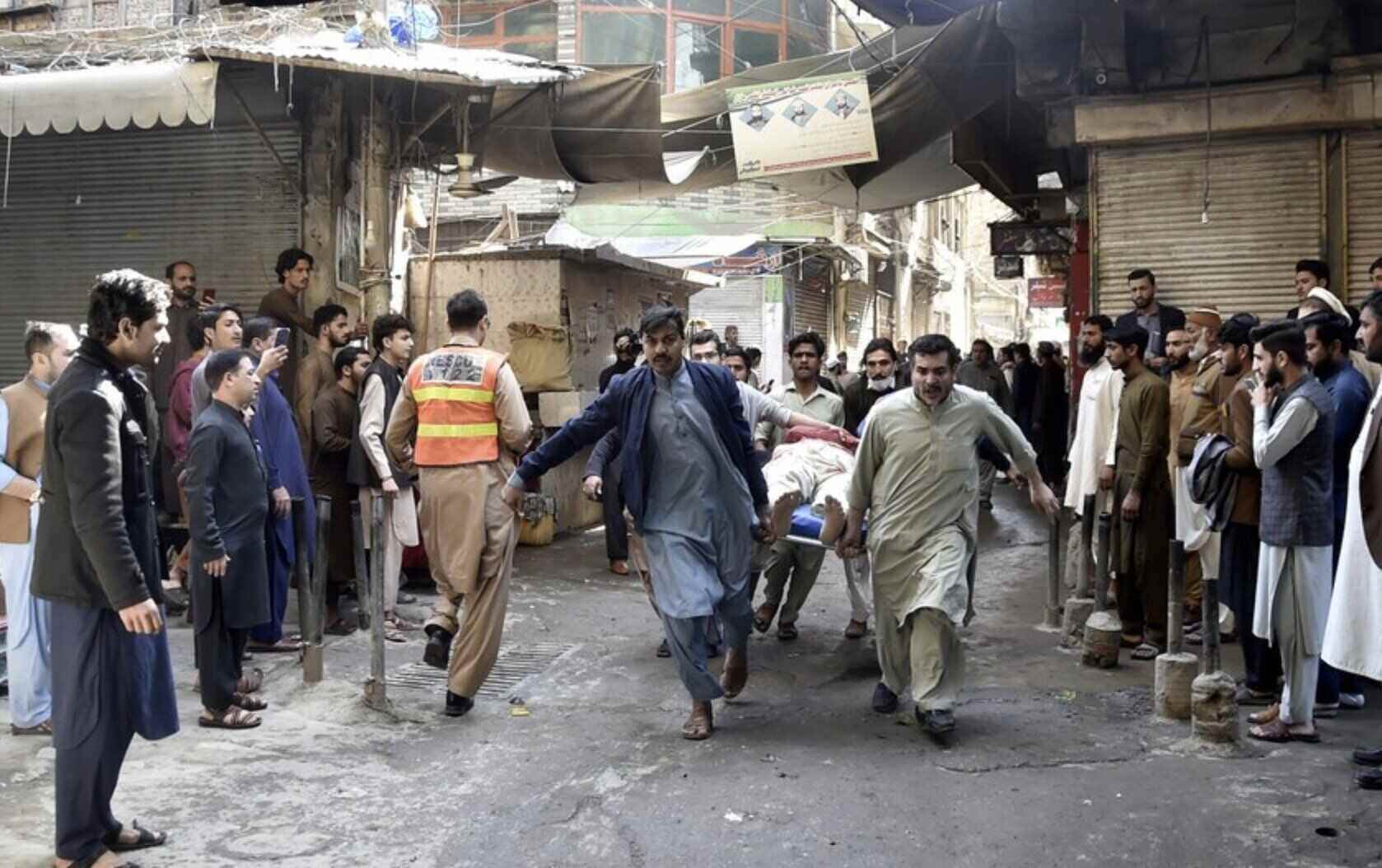 Rescue work after a bombing in Pakistan. Photo: Xinhua