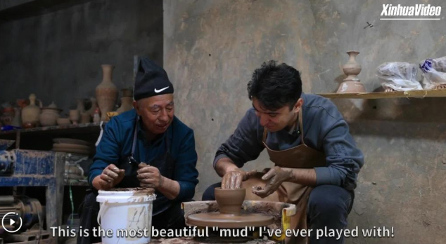 Co nhung cong viec ma AI khong the nao thay the con nguoi. Anh minh hoa Xinhua