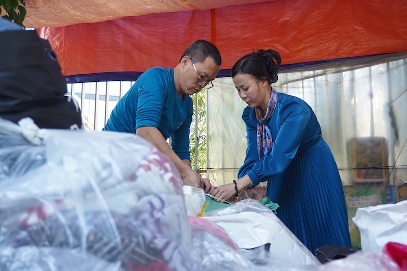 首都の人々が心を一つにして救援し、中部地方が洪水を乗り越えるための力を与える
