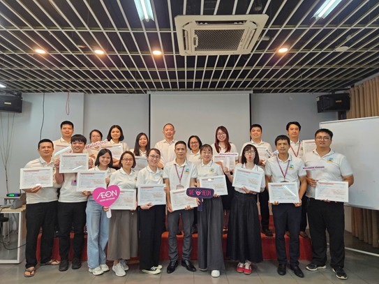 AEON Viet Nam thuong xuyen to chuc cac khoa hoc mui nhon de phat trien nang luc. Anh: AEON Viet Nam