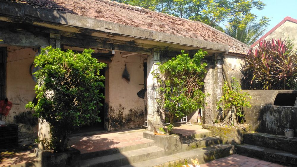 흥옌성 팜응우라오 코뮌 안도브라 마을에 있는 암 환자 Pham Thi Hien의 낡은 집에는 값비싼 재산이 없습니다. 사진: NVCC