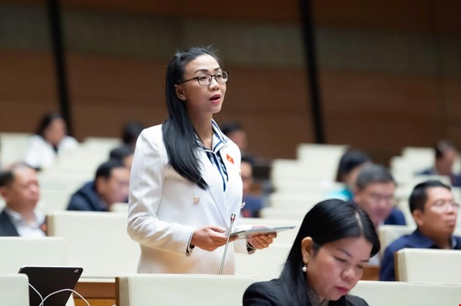 Ziarele pierd venituri deoarece rețelele de socializare citează articole și folosesc titluri înșelătoare.