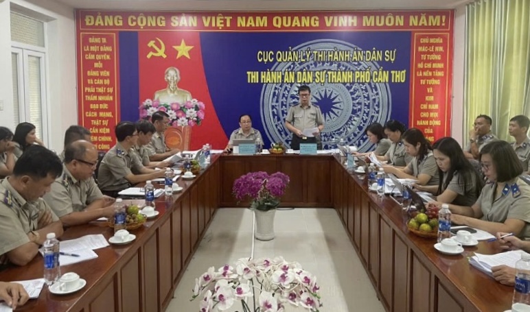 Đoàn kiểm tra của Cục Quản lý thi hành án dân sự (THADS) đã công bố Quyết định, kế hoạch kiểm tra tại THADS TP Cần Thơ. Ảnh: Cục Quản lý THADS