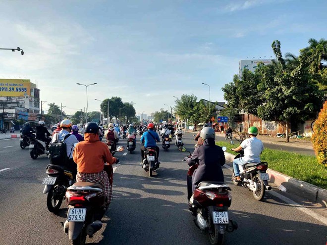 Khu vuc dau cau Binh Trieu 2 huong vao trung tam TPHCM da thong thoang hon trong sang 24.11 Anh: Minh Quan 