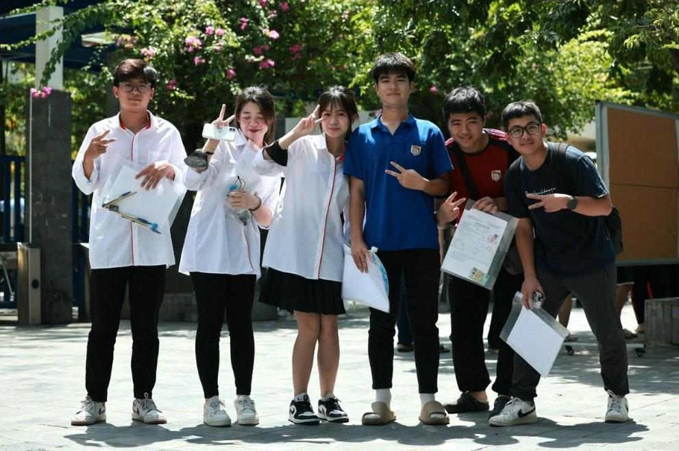 Candidates taking the 2025 high school graduation exam. Photo: Hai Nguyen